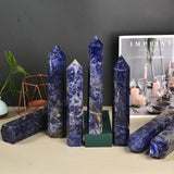 Décor et énergie: obélisque sodalite bleue JIC Gem