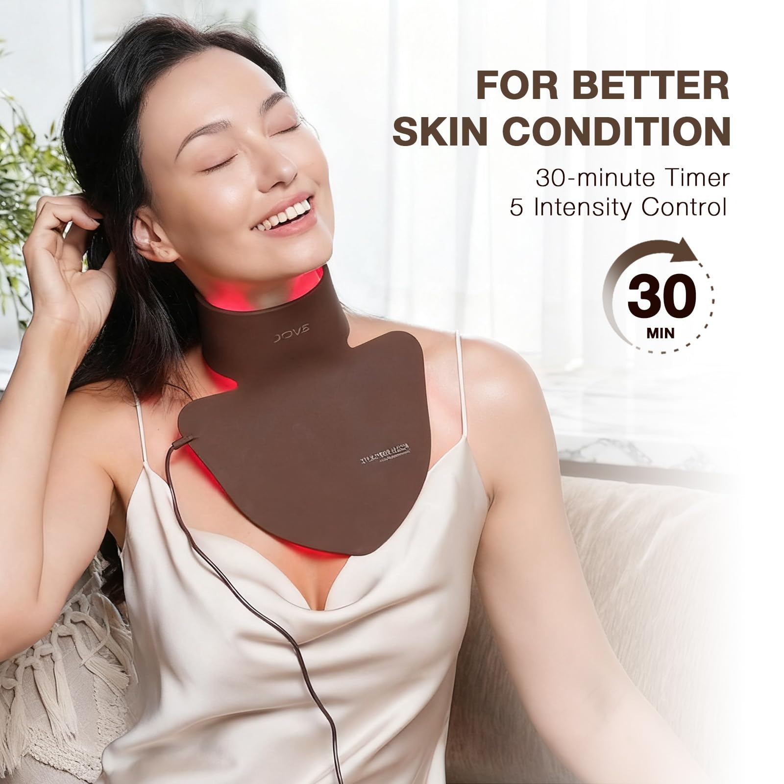 Silicone flexible JOVS s'adaptant aux contours du cou et poitrine.