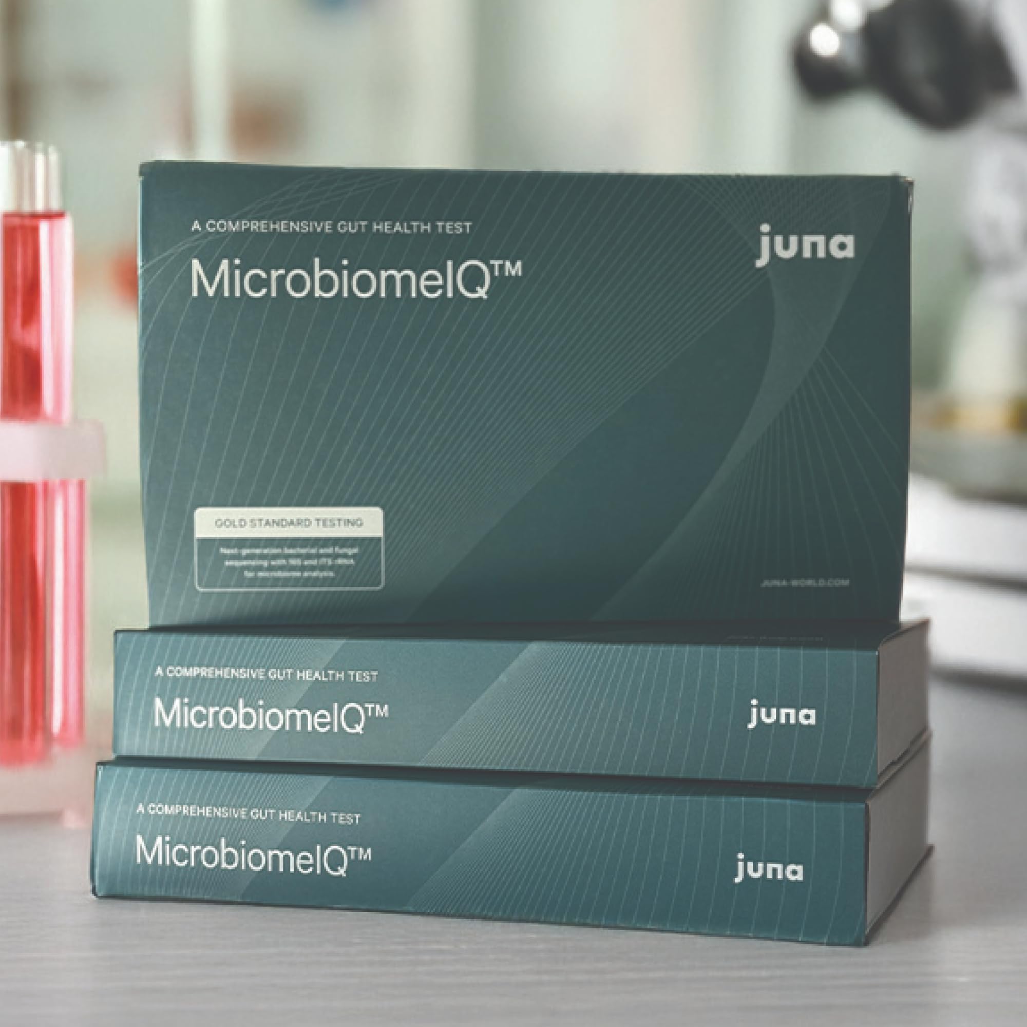 Étiquette d'identification du kit Juna MicrobiomeIQ assurant l'envoi fiable.