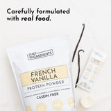 JUST INGREDIENTS mélangeur en action avec poudre pour un shake onctueux.