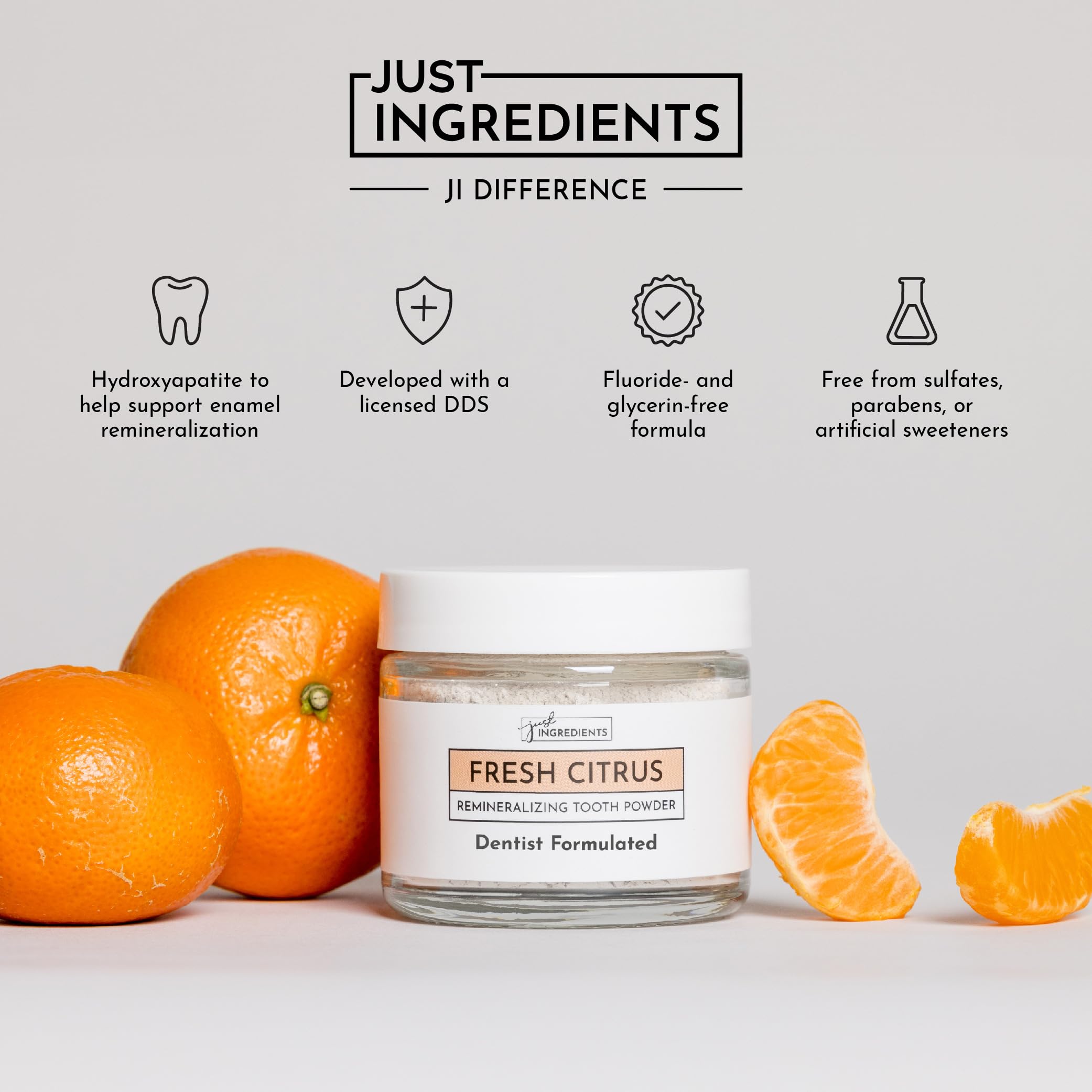 JUST INGREDIENTS poudre reminéralisante pour dents – poudre sur brosse, brossage en douceur.