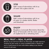 JUST INGREDIENTS versement poudre électrolytes dans l'eau, hydratation rapide.