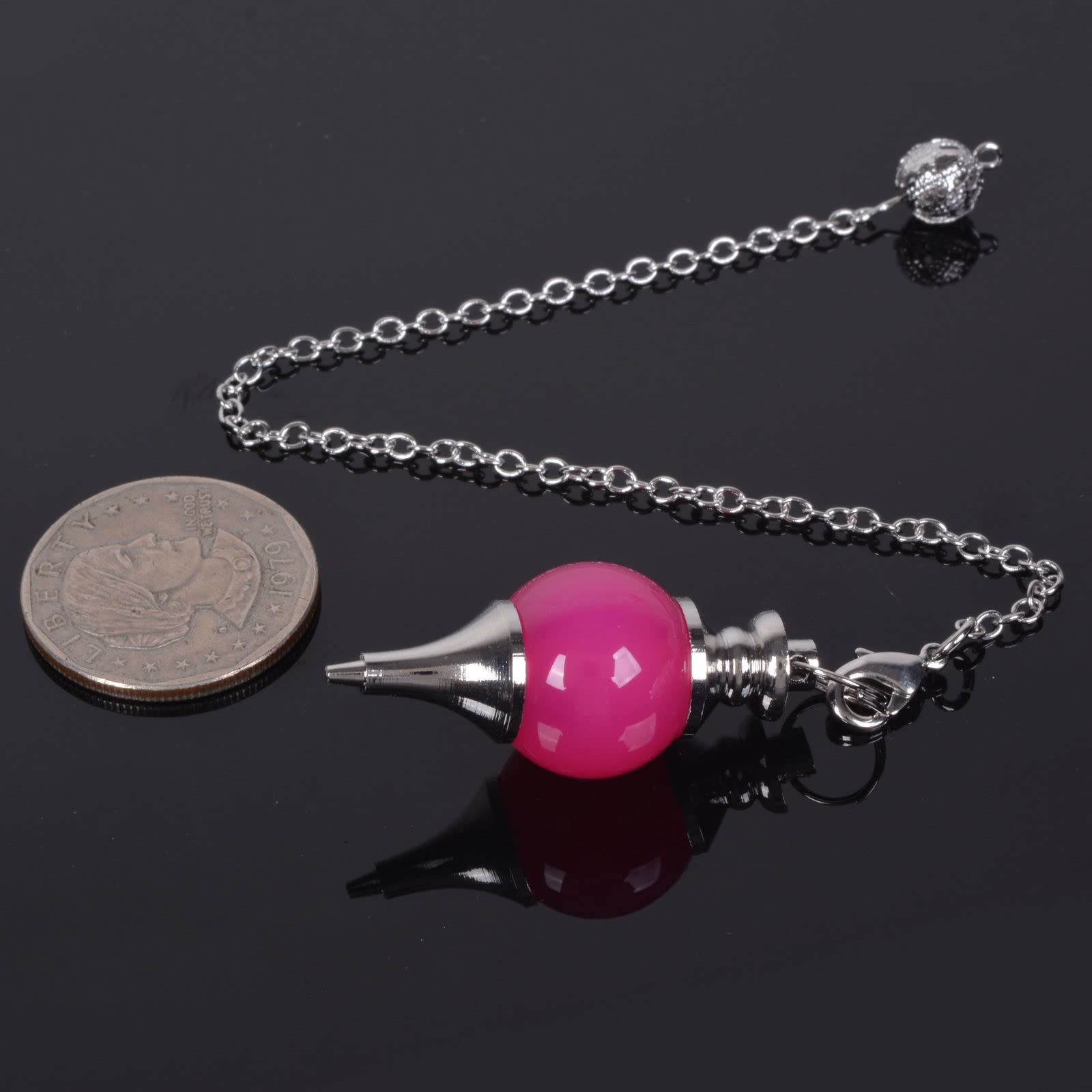 Pendule Justinstones agate rose avec chaîne amovible, port pratique en collier.