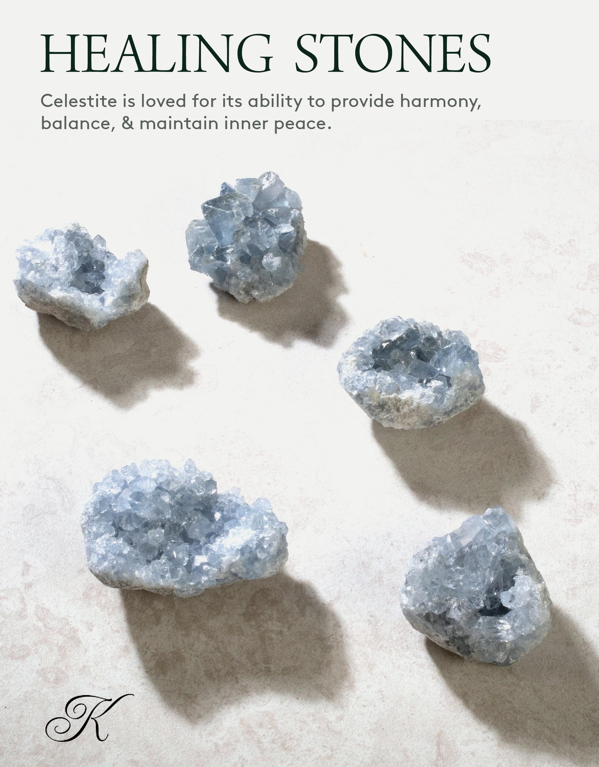 Géode Celestite Kalifano, détails texturés — ambiance apaisante pour la méditation.
