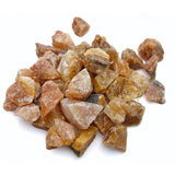 Karma Gems Aventurine rouge – gros plan sur la pierre brute rouge, énergie positive.