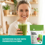 Kate Naturals Poudre Super Greens – gobelet vert pour mélange facile.