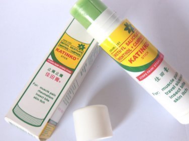 Katinko Bâton 10 g, application facile pour soulager douleurs musculaires et démangeaisons.