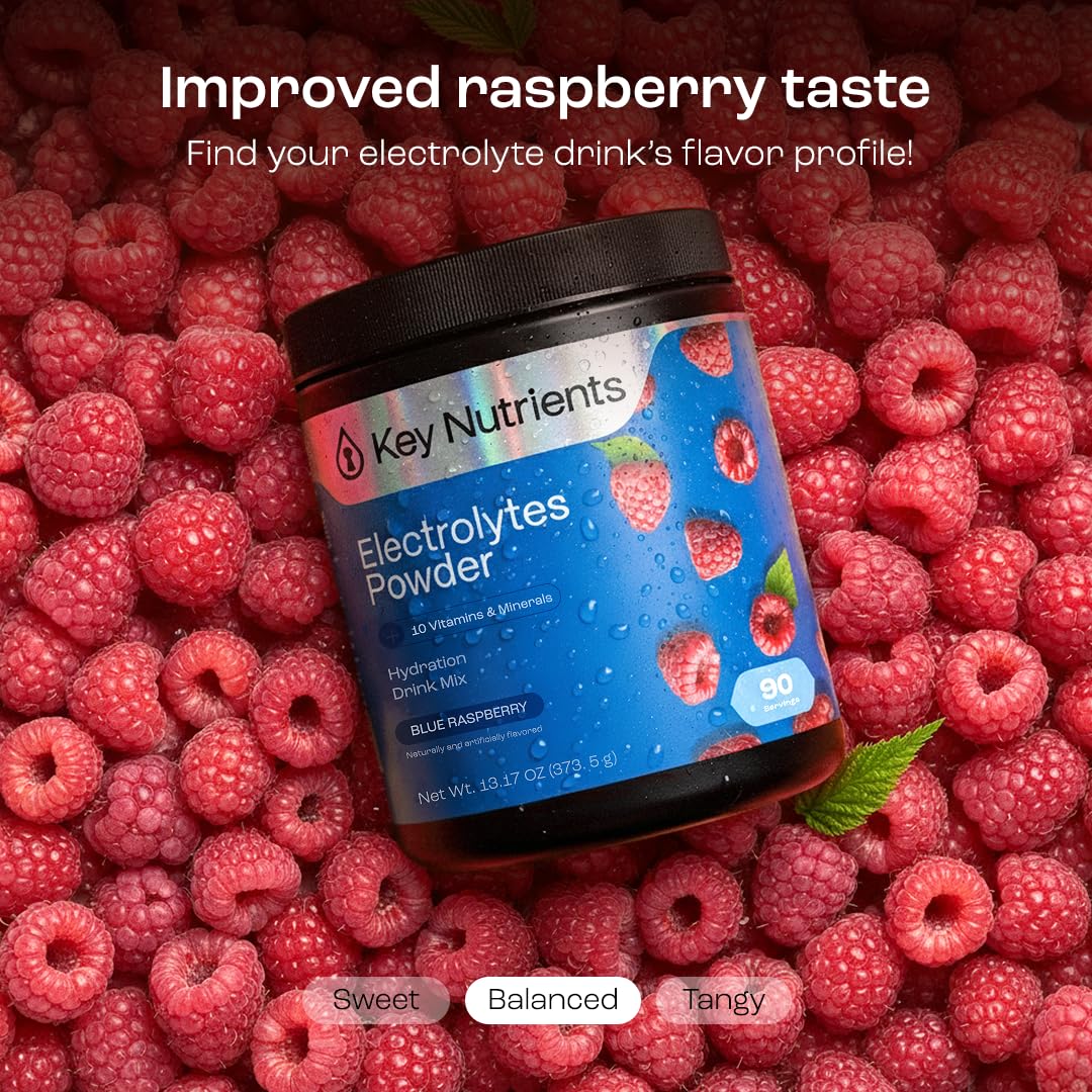 Key Nutrients gobelet mélange électrolytes bleu-framboise, hydratation pratique en déplacement.