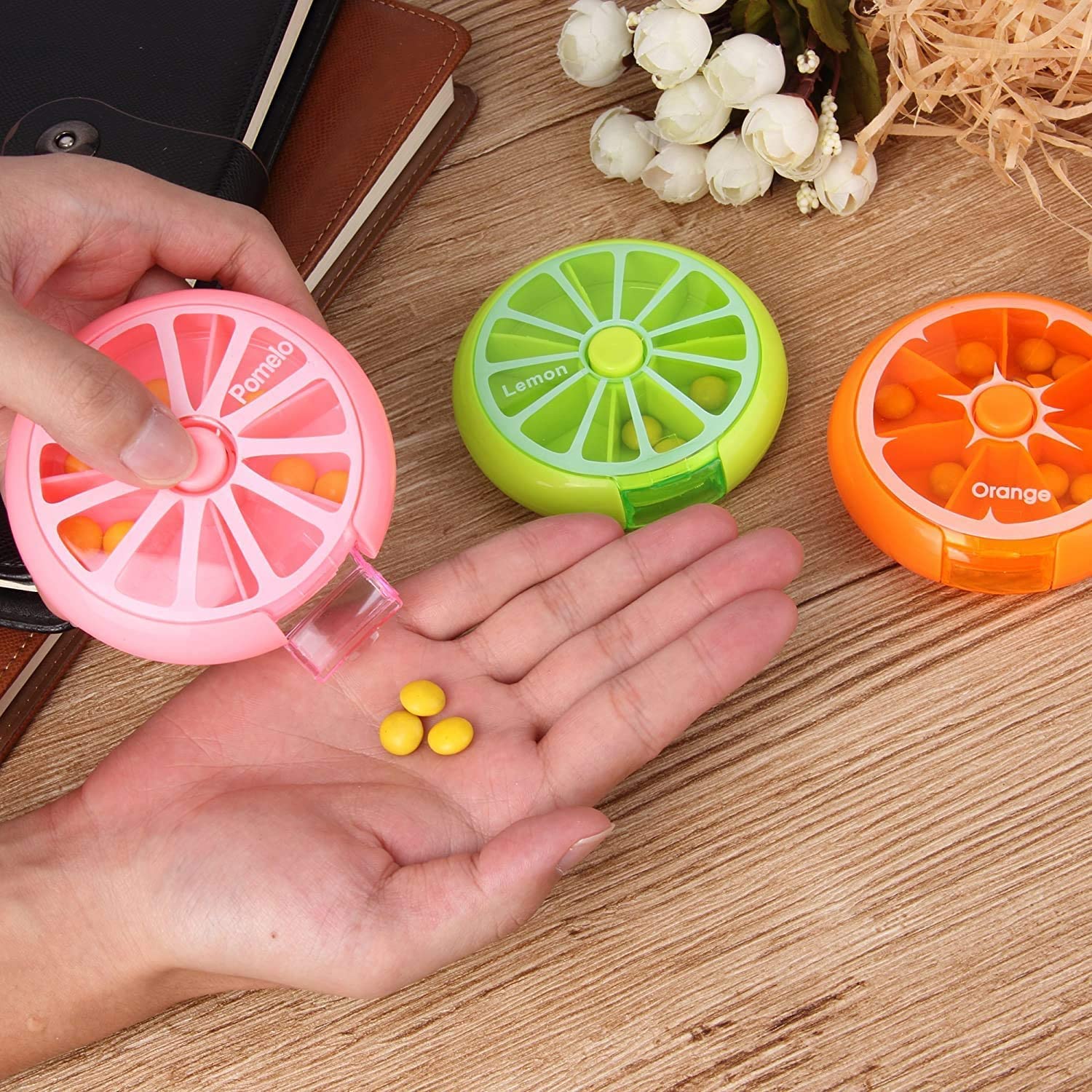 Kinmingzhu organiseur-pilules rotatif rose, rangement intelligent pour usage quotidien.