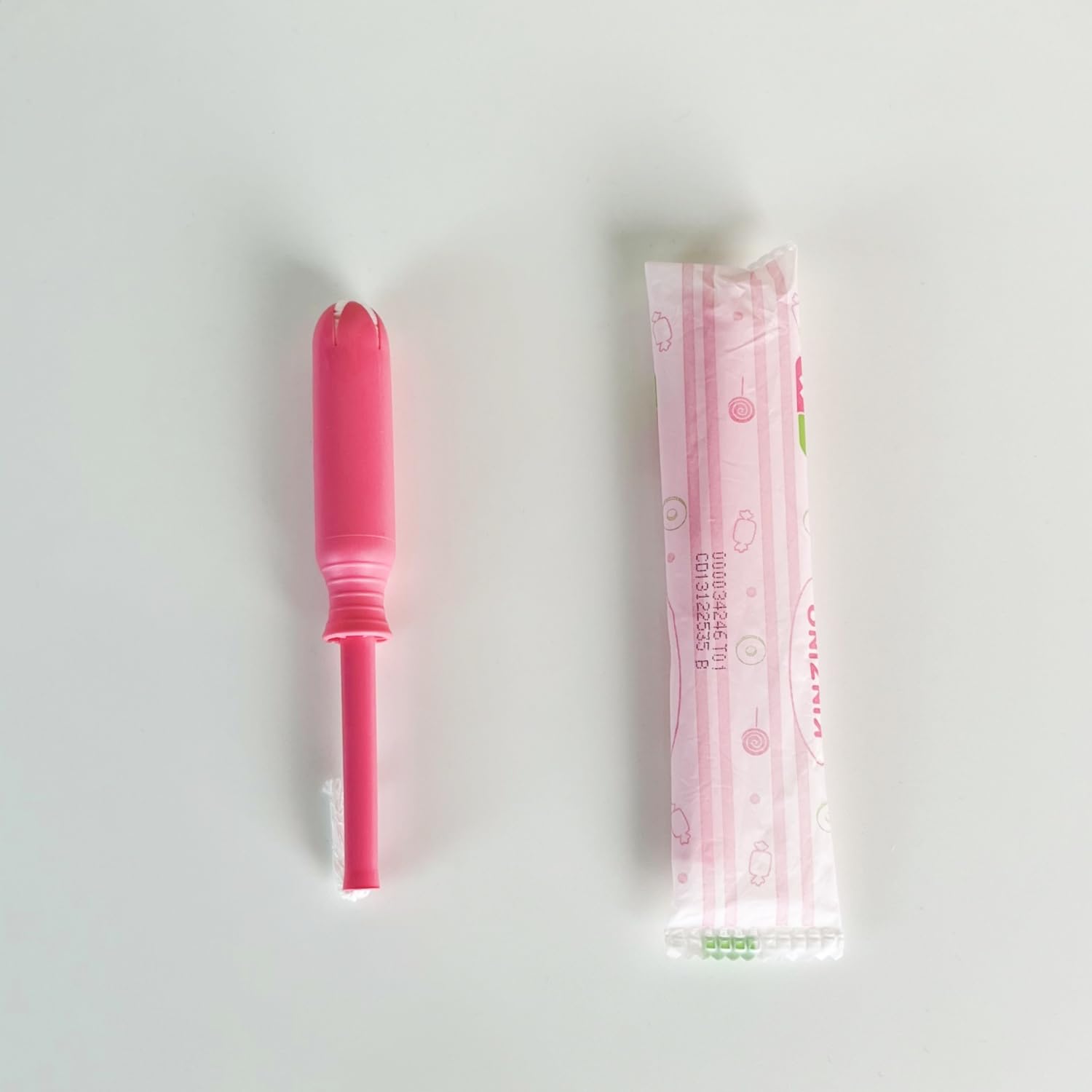 Tampons KINZINO coton à absorption élevée, protection durable.