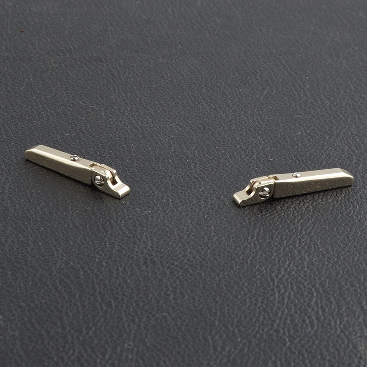Krupovius charnière-ressort 2,6 mm, facile remplacement à domicile.