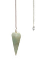 Pendule L PEDRA & CRYSTAL en quartz vert avec chaîne, outil précis pour la radiesthésie.