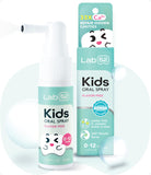 LAB52 Kids Oral Spray – bouteille pratique pour les routines dentaires des tout-petits après le biberon.