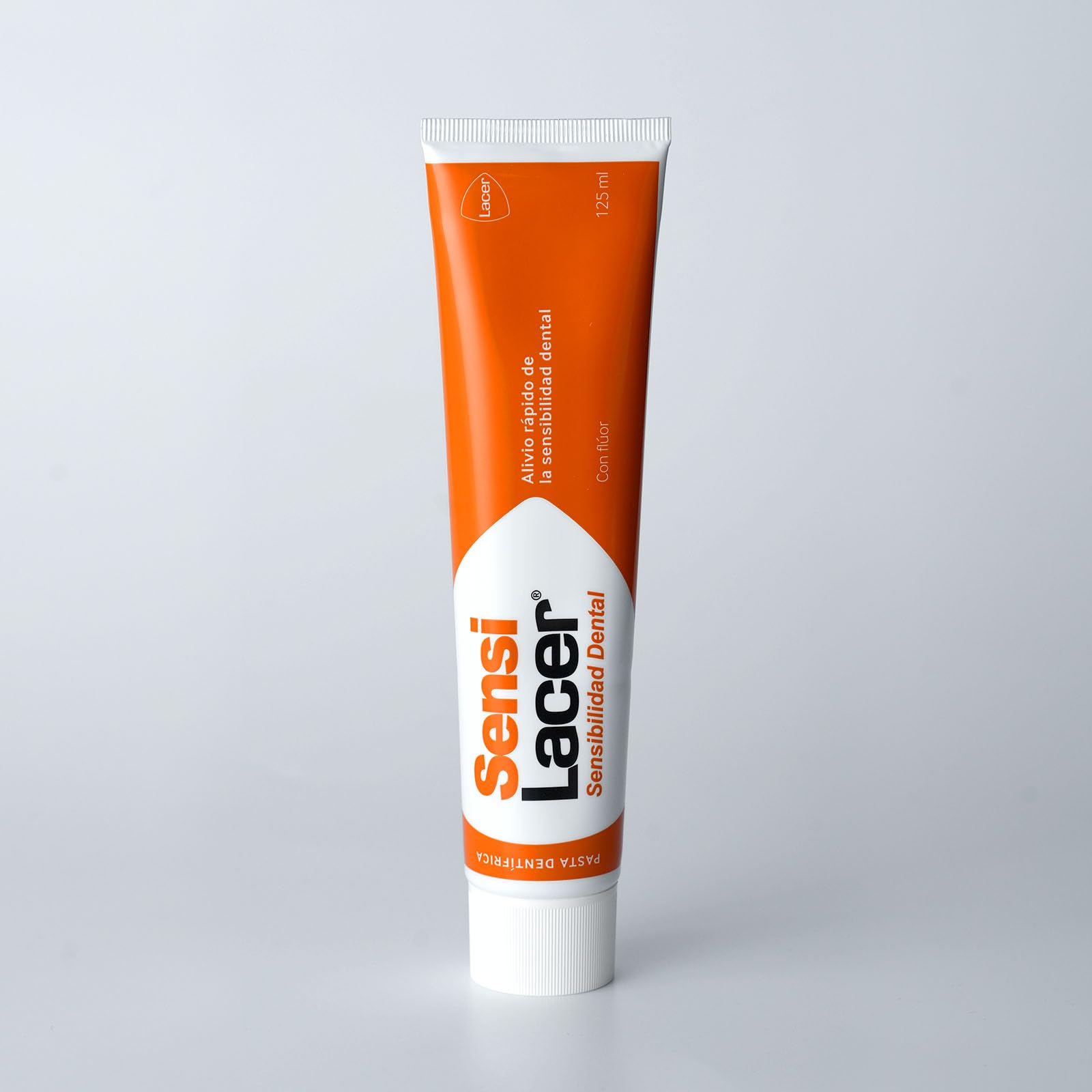 Application simple de Lacer Sensilacer Pasta 125ml lors de votre rituel beauté