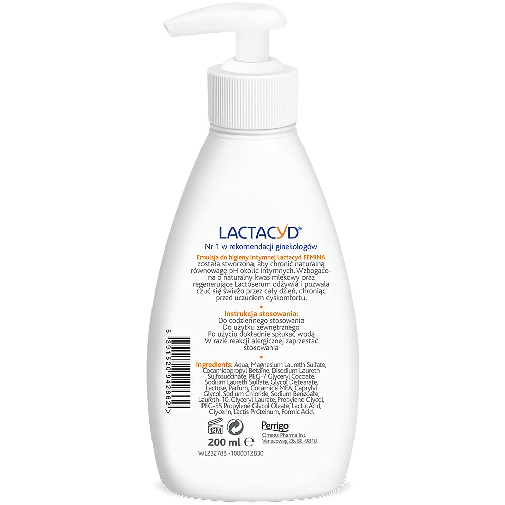 Lactacyd Femina Emulsion, emballage simple, pratique pour une routine de soins délicate.