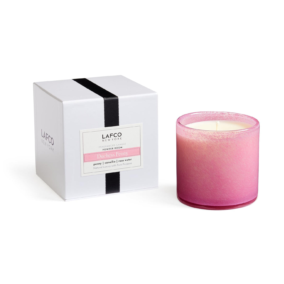 Bougie Duchess Peony de LAFCO New York dans un verre soufflé, ambiance élégante et durable