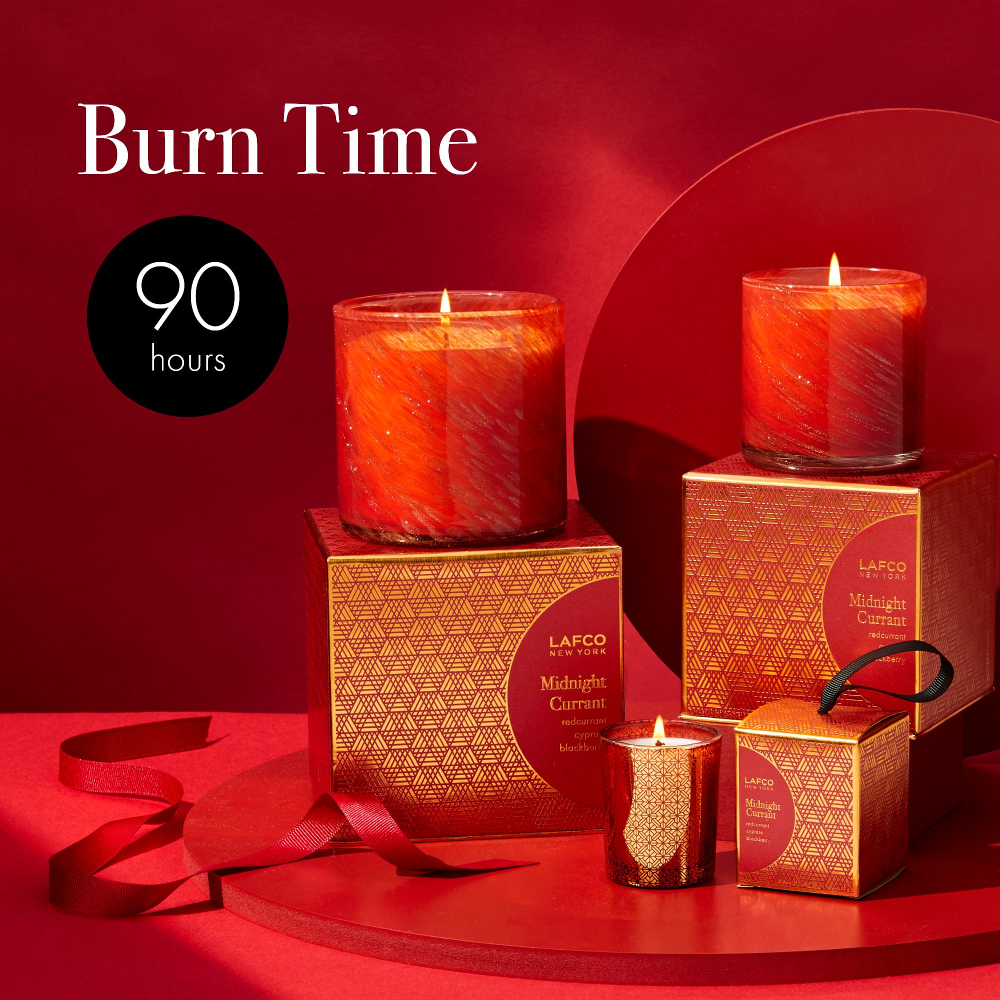 Flamme douce de la bougie LAFCO Midnight Currant et lumière chaleureuse