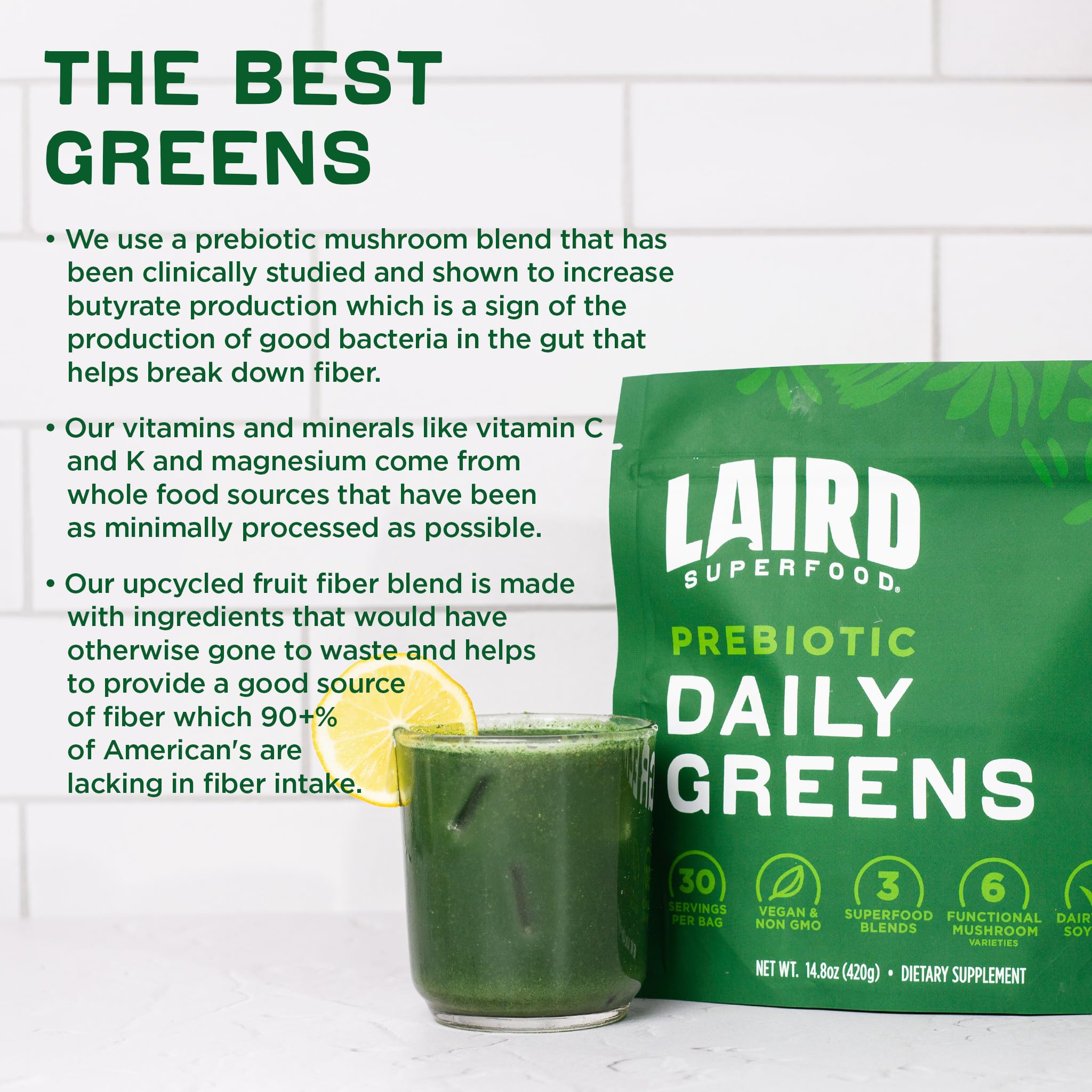 Poudre Daily Greens fruits et légumes, teinte verte naturelle et saveur légère.