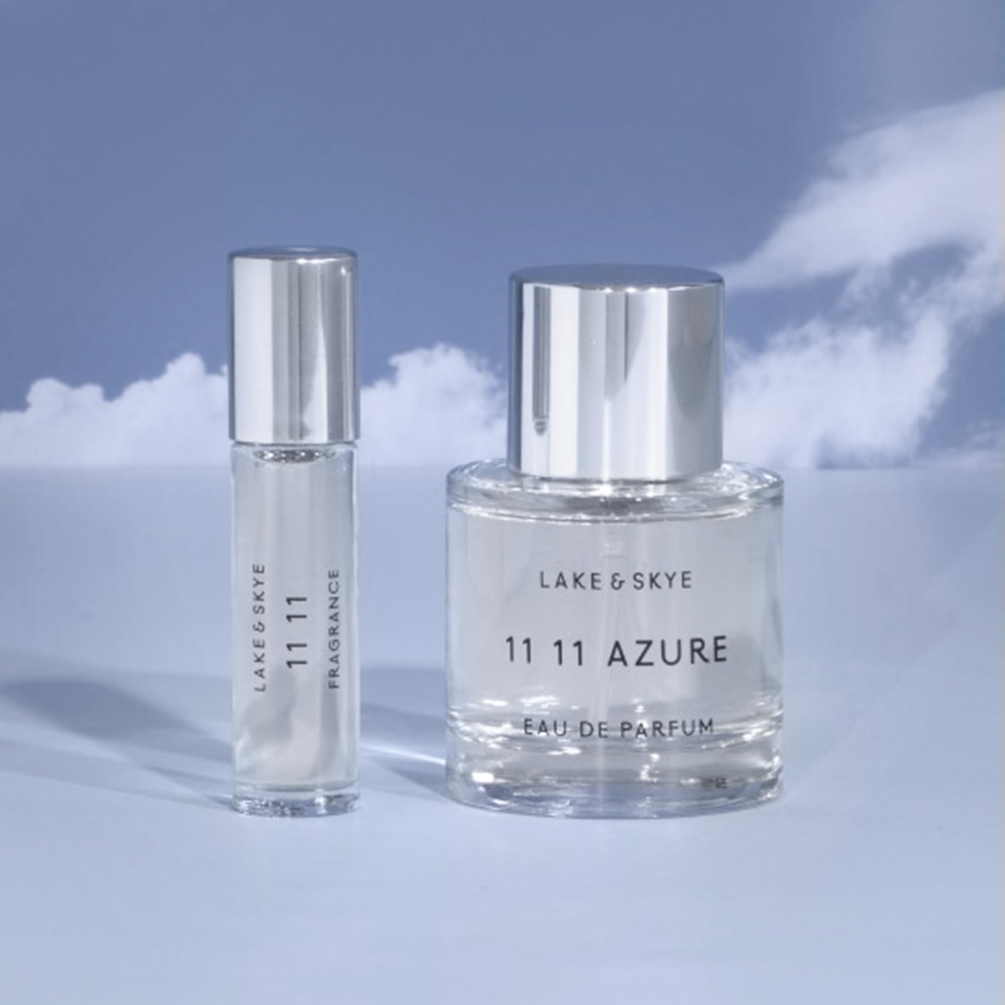 Lake & Skye 11 11 Azure: ambiance maritime évoquée pour un style de vie actif.