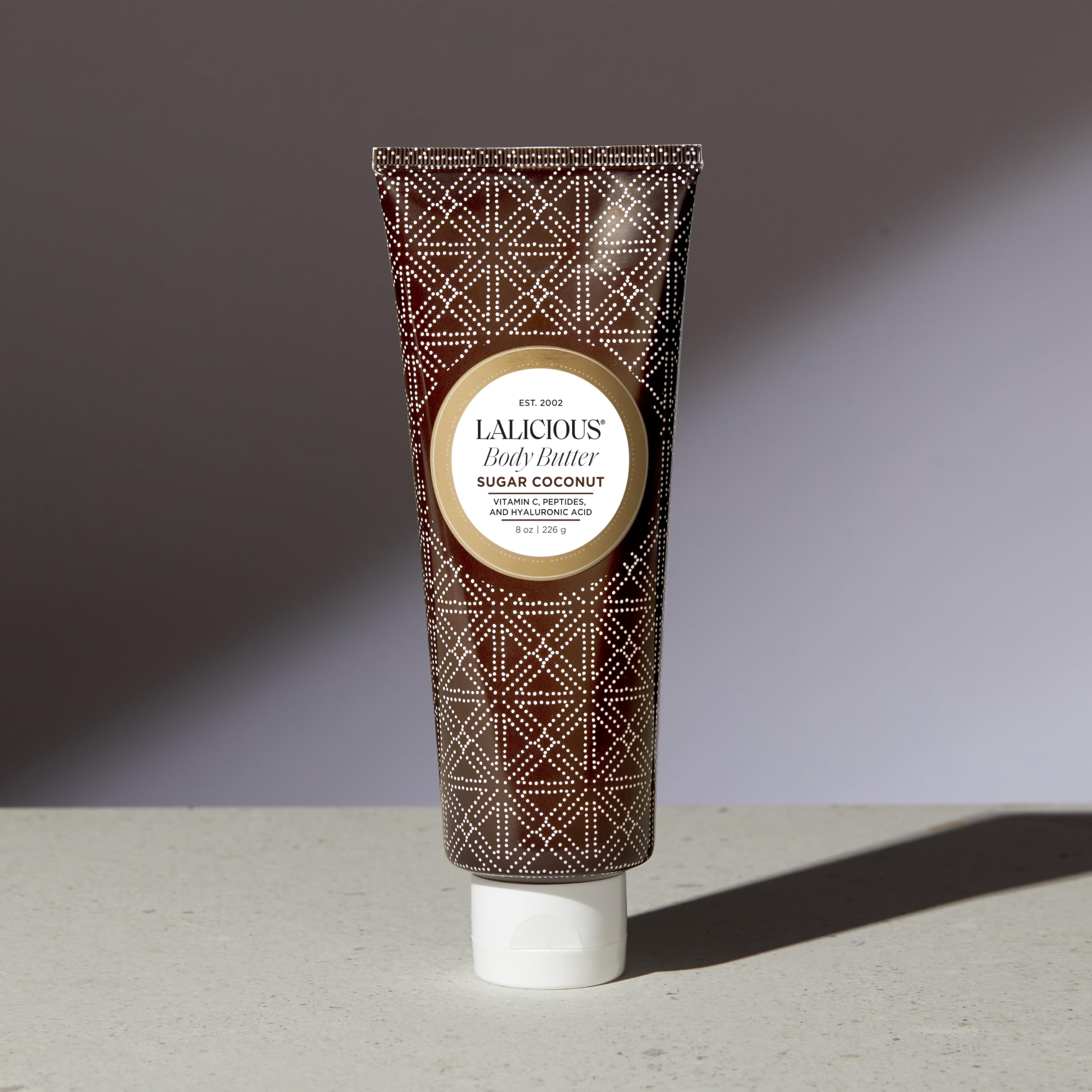LaLicious Beurre corporel sucre de coco – application facile sur la peau.