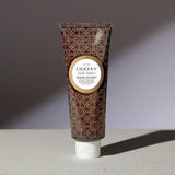 LaLicious Beurre corporel sucre de coco – application facile sur la peau.