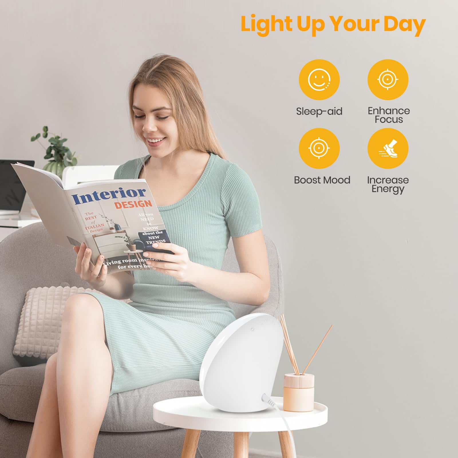 Lampe LASTAR Sun design ultra-compact pour bureau ou coiffeuse.