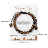 Détail œil de tigre chatoyance du bracelet Lit Wall, effet visuel captivant.