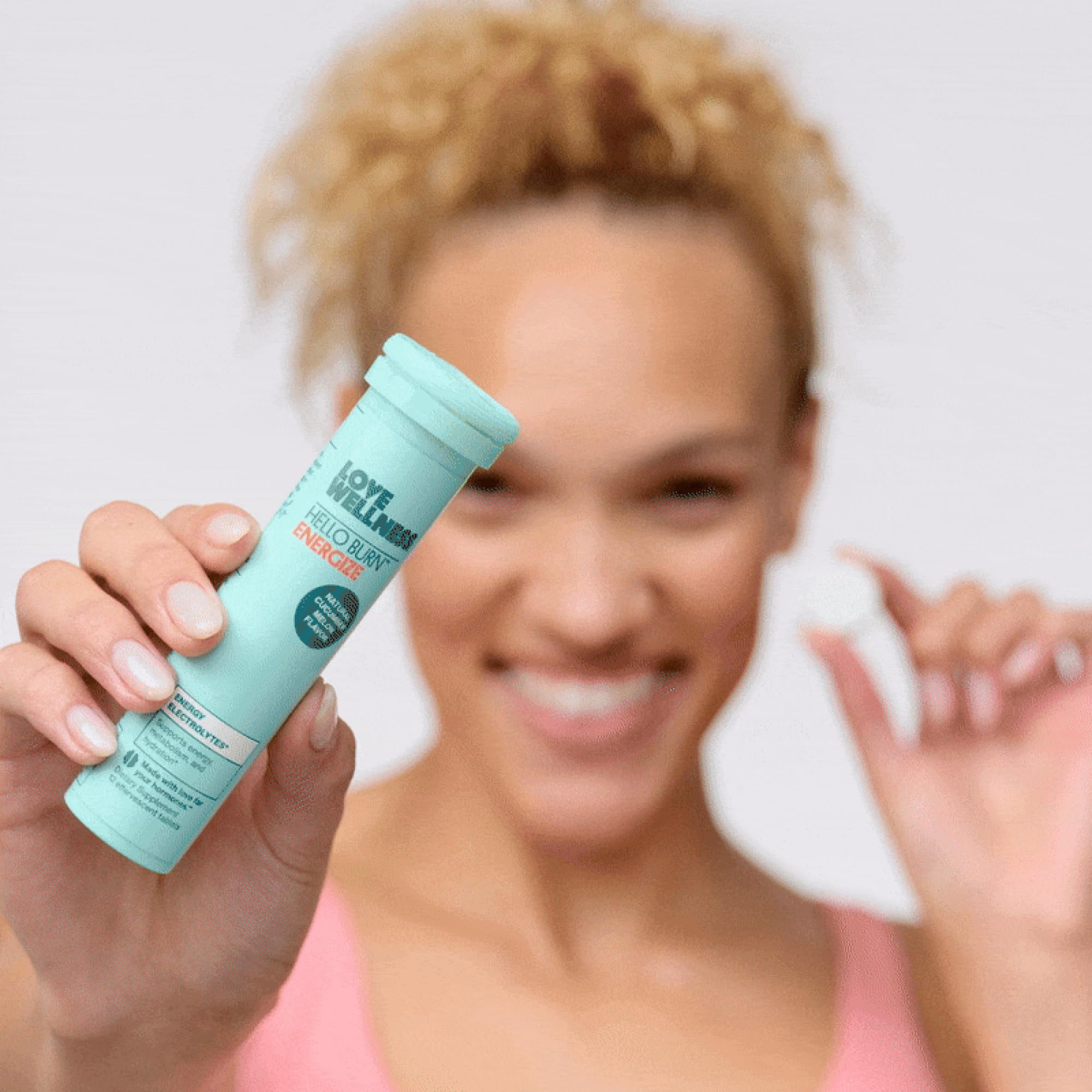 Love Wellness Hello Burn Energize approche féminine et scientifique.