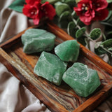 Luckeeper aventurine verte, texture naturelle pour travail artisanal et équilibre des chakras.