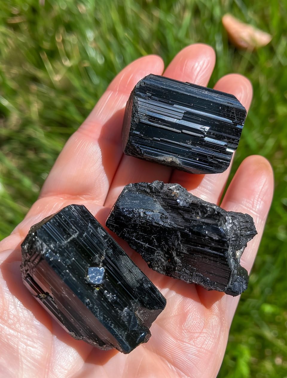 Luckeeper Tourmaline Noire brute — parfait pour bijoux et tissage de pierres