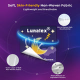 Patch sommeil Lunalex sur la poitrine, port discret pour toute la nuit.