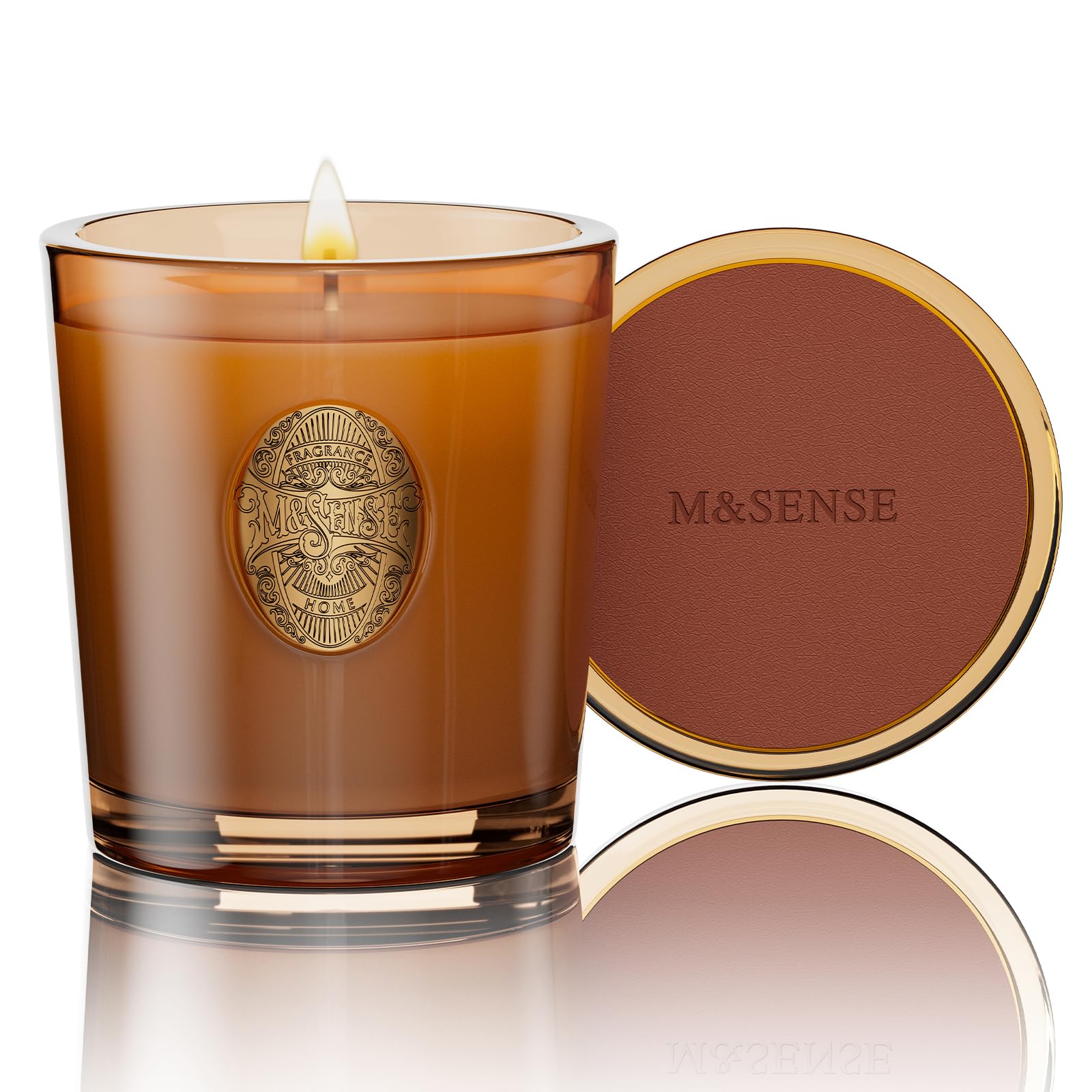 Bougie M&SENSE au soja cacao chaud et brun pour une ambiance chaleureuse.