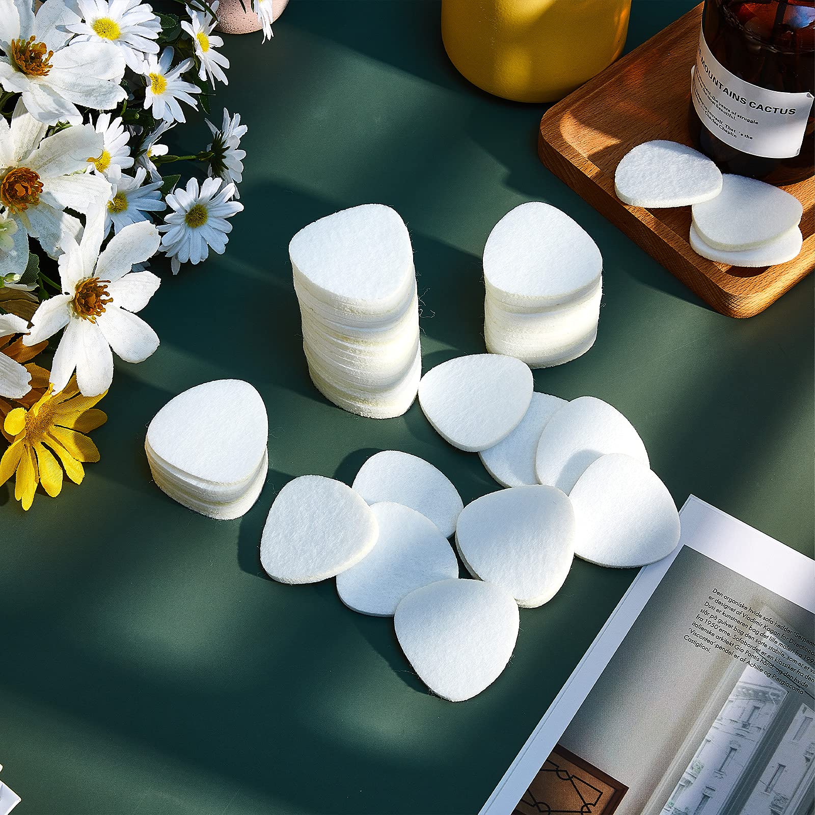 Gouttes d'huiles sur tampon Maitys pour diffusion personnalisée.