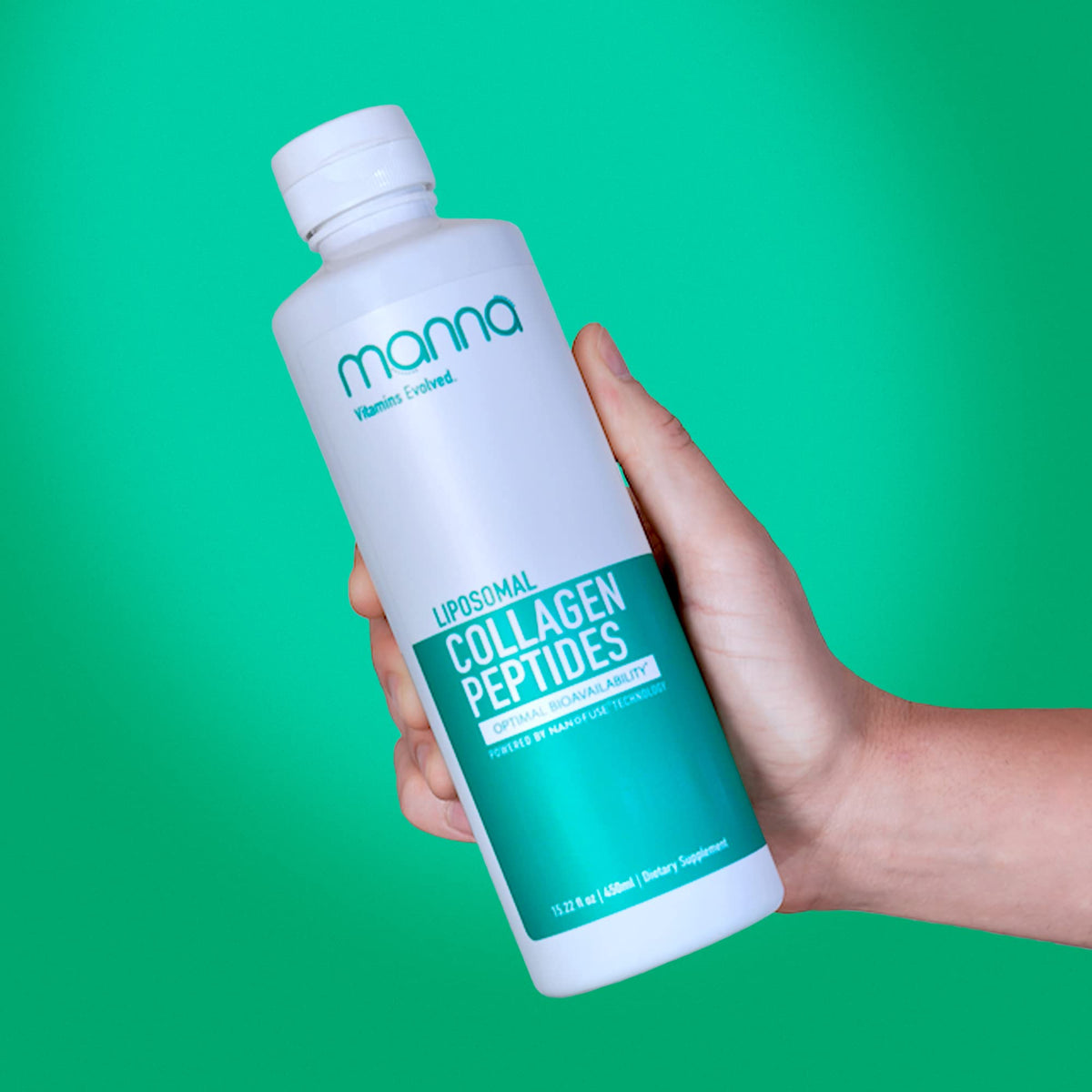 Manna Vitamins Evolved, collagène liposomal en bouteille, versement pratique pour dose quotidienne