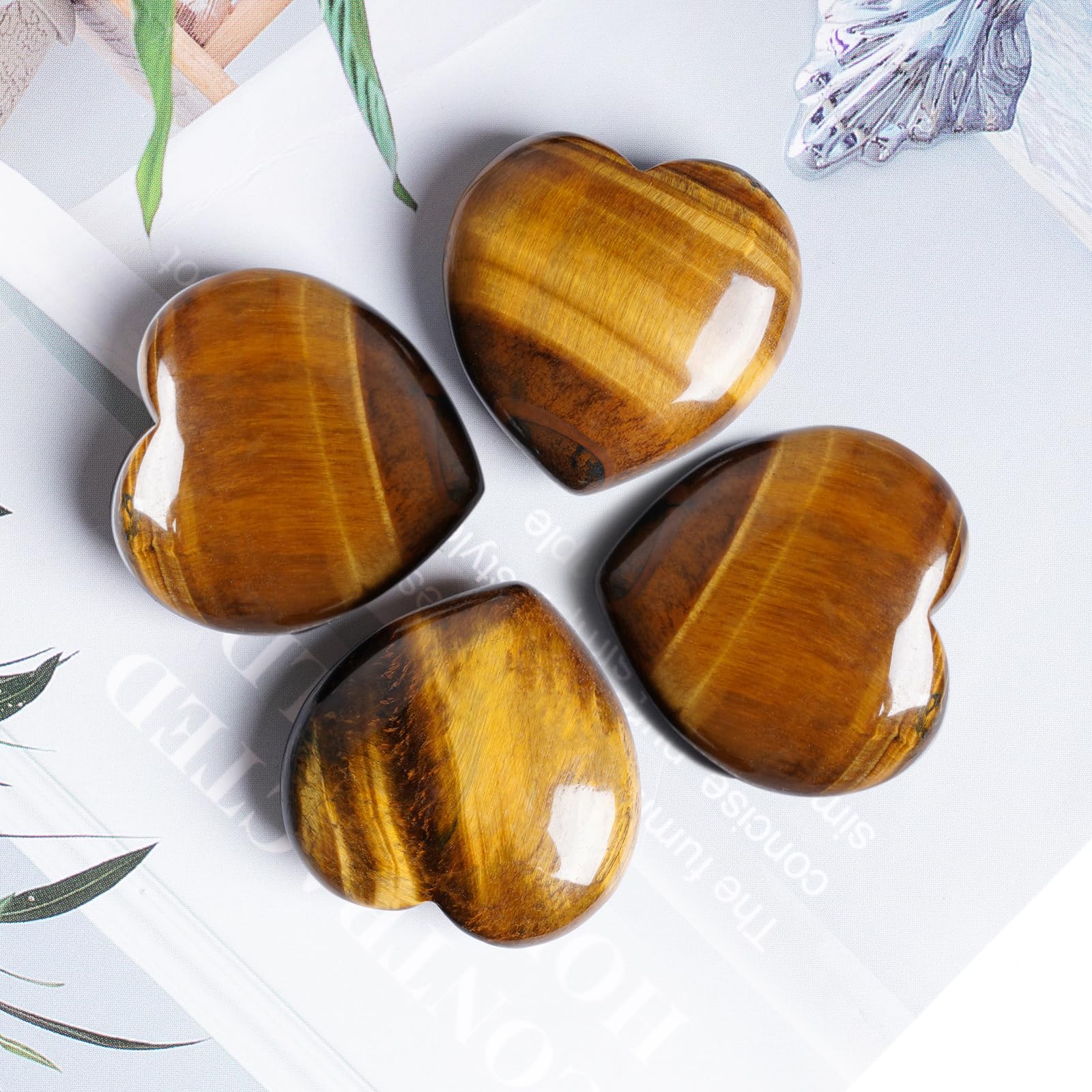 Marrywindix cœur jaune en quartz rose naturel vu de dos