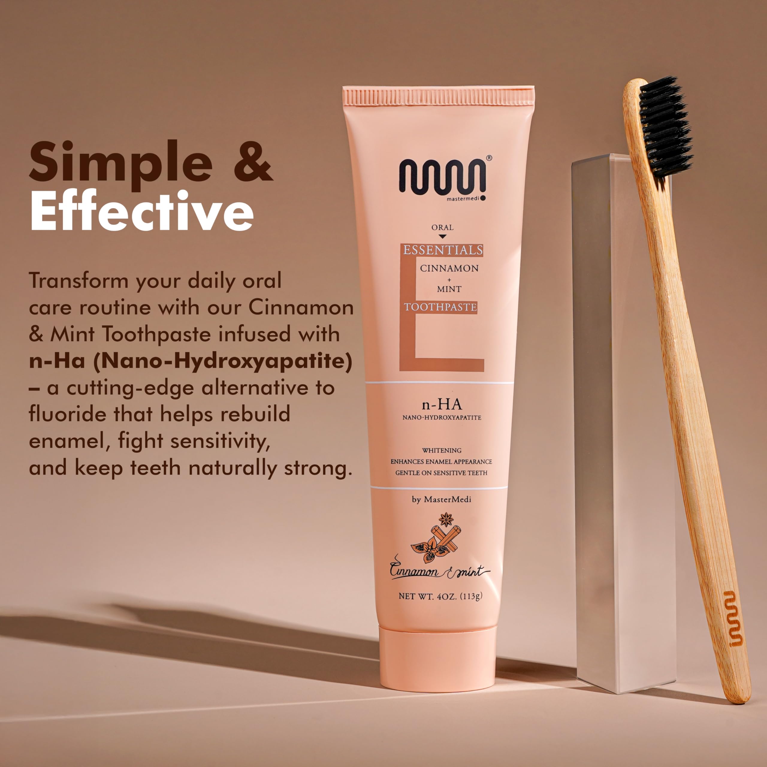 Texture crème MasterMedi douce prête pour le brossage.