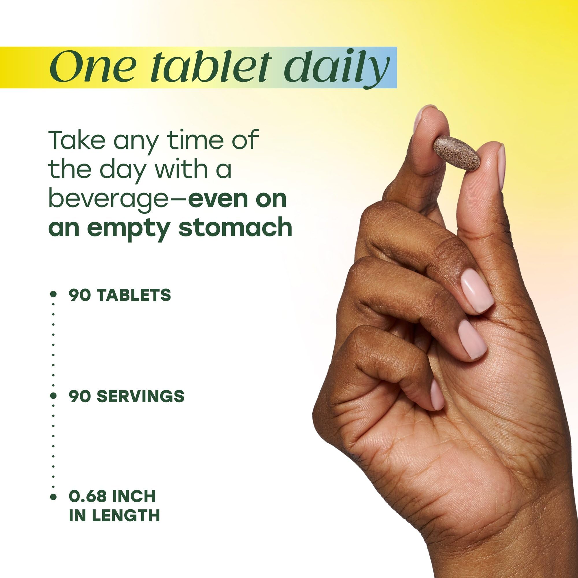 Tablettes MegaFood Blood Builder prises dans un verre avec boisson.