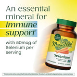 MegaFood Selenium, ingrédients et mélange nutritionnel visibles sur l'étiquette.