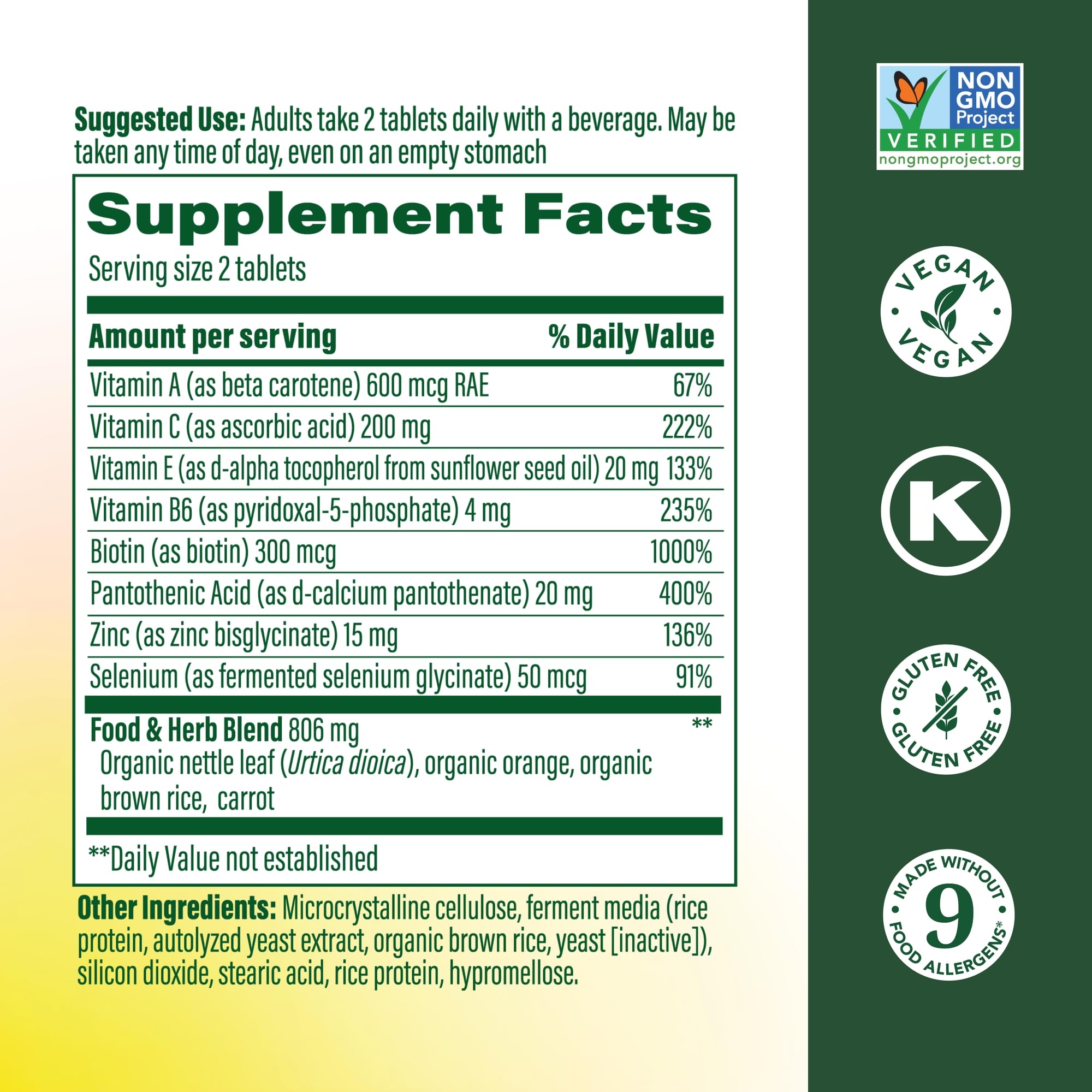 Étiquette MegaFood visible sur le flacon, assurance qualité et origine végétale