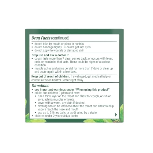 Mentholatum Nuit Vaporisant libère une senteur lavande apaisante.