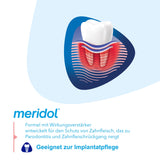 Salle de bain avec Meridol Parodont Expert prête à l'emploi