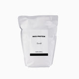 Protéine de riz Minimalist prête pour smoothie nutritif.