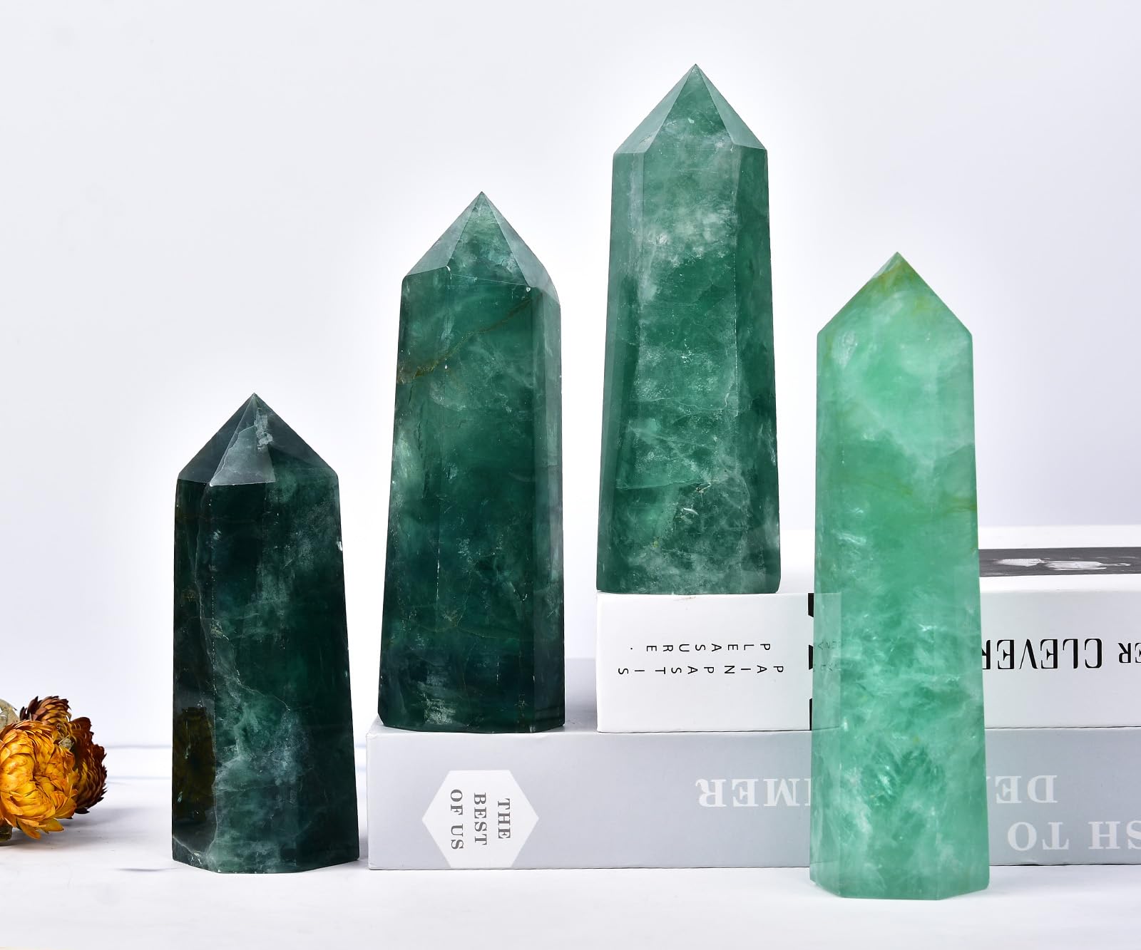 MOGEMT fluorite vert obélisque cadeau idéal pour les passionnés de pierres naturelles.