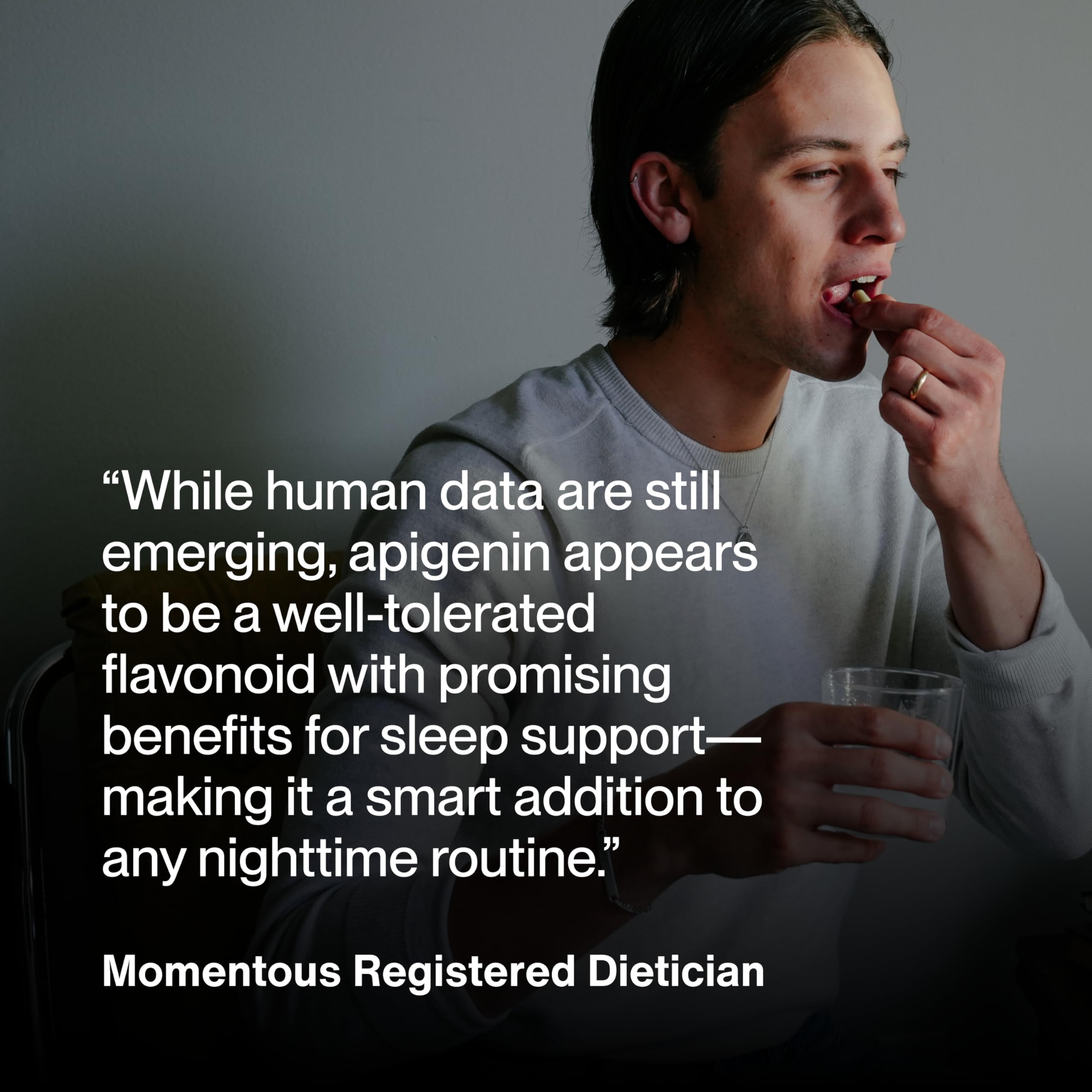 Momentous Apigenin, complément naturel; formulation experte pour le bien‑être en soirée.