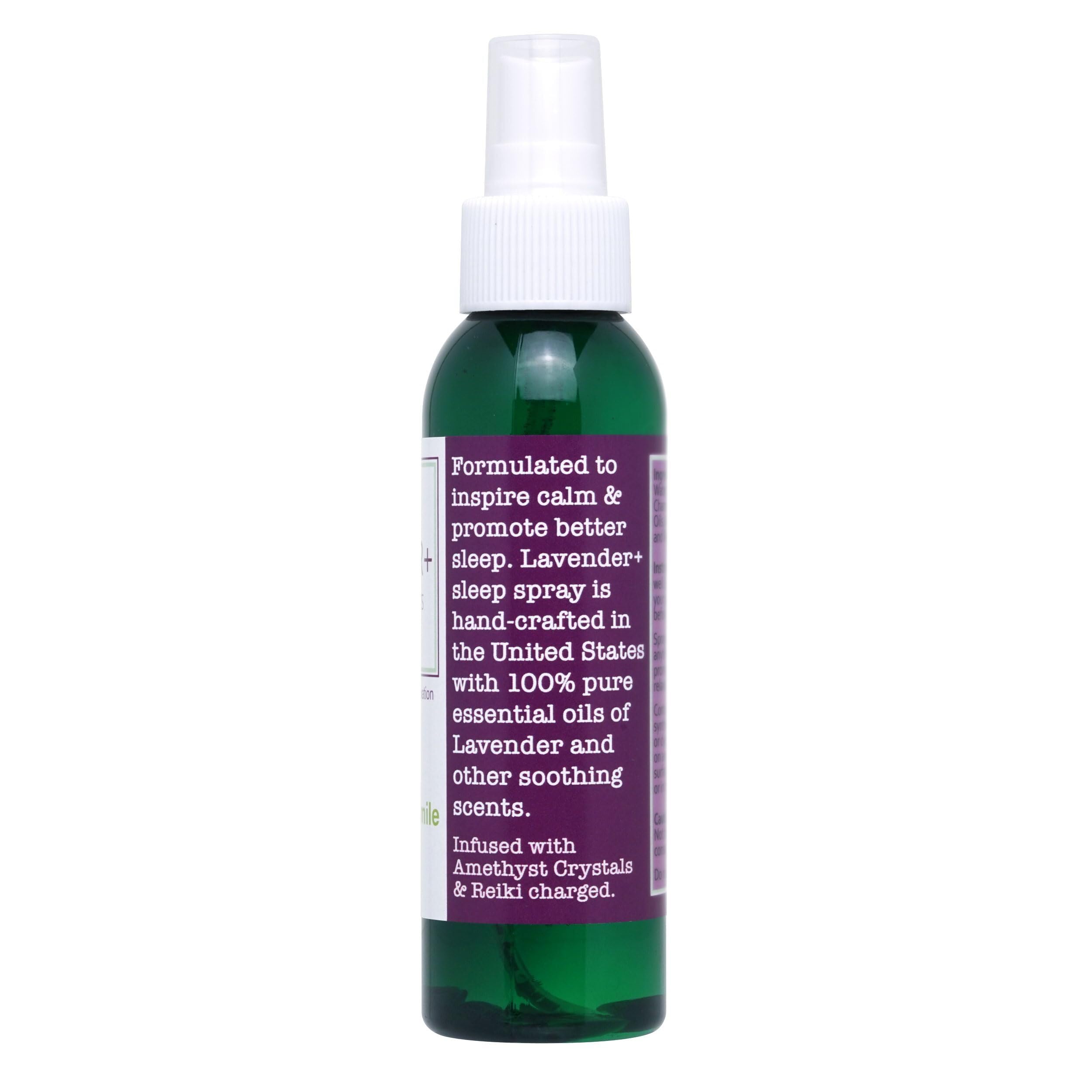 Moonwater Elixirs pose sur oreiller pour ambiance zen