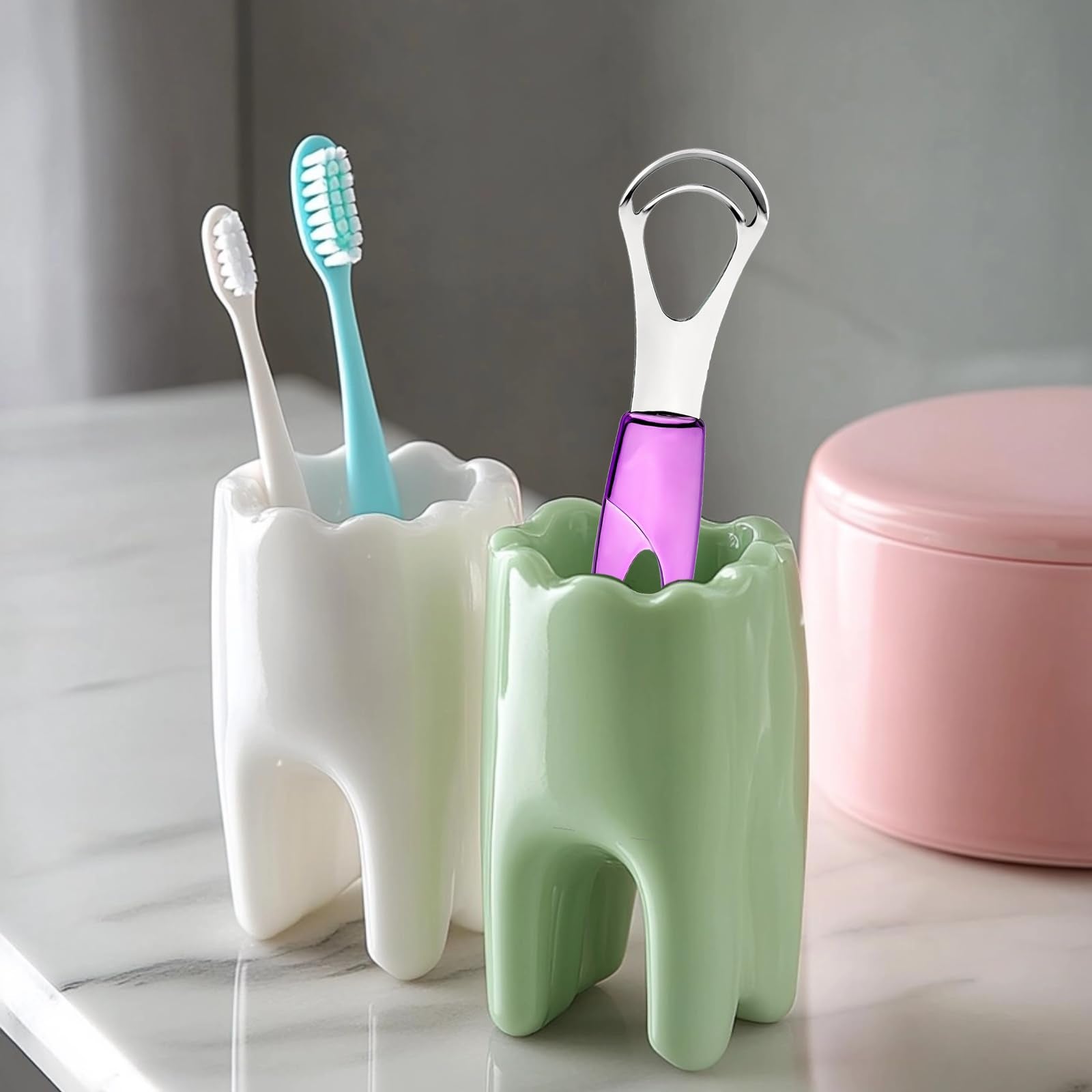 MR LION surface lisse – nettoyage en douceur du gratte-langue.