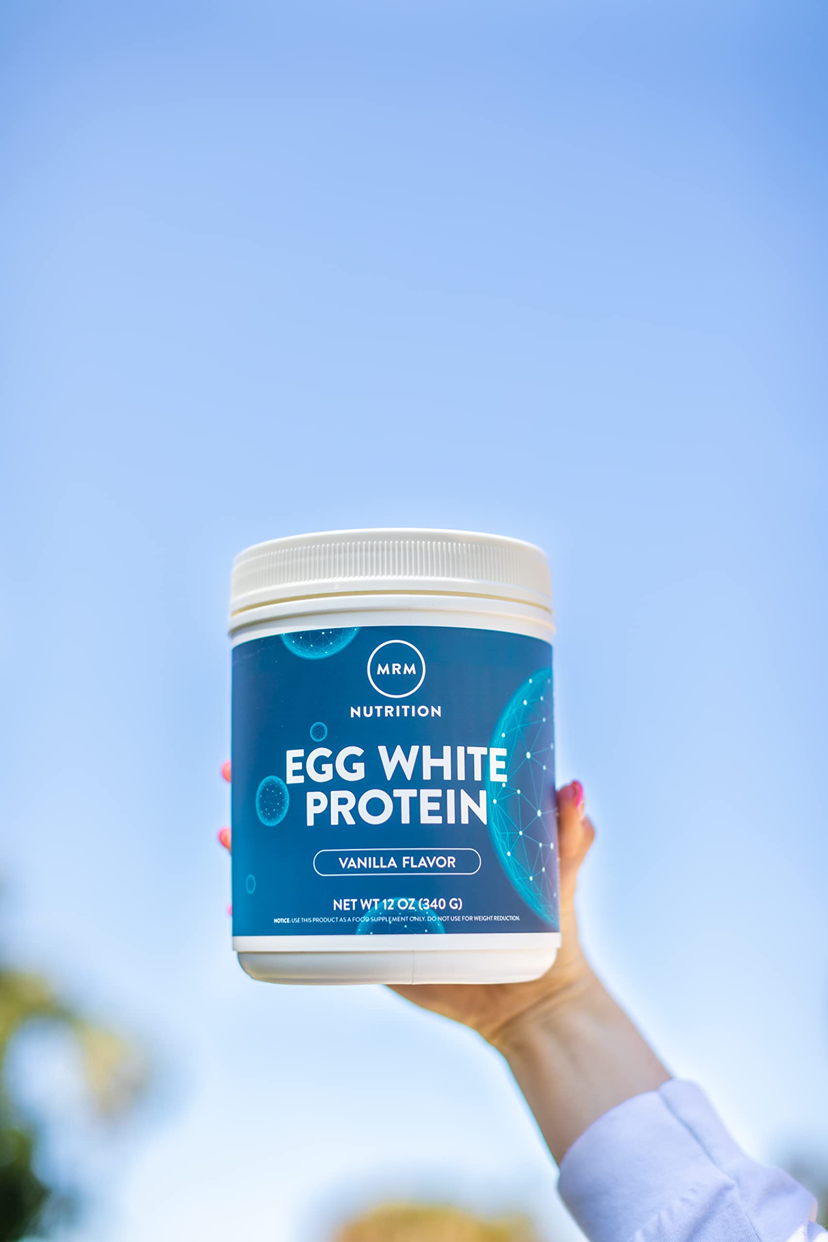MRM Protéine Blanc d'Oeuf Vanille, préparation dans verre: boisson prête en quelques secondes.