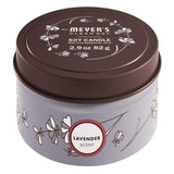 Bougie lavande Mrs. Meyer's dans une boîte en étain, ambiance apaisante.