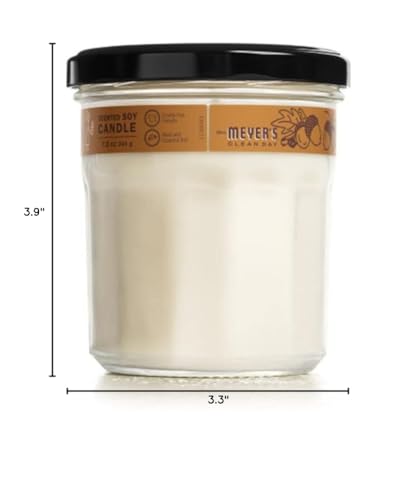 MRS. MEYER'S Bougie Acorn Spice – design compact, idéal sur table de chevet ou bureau.