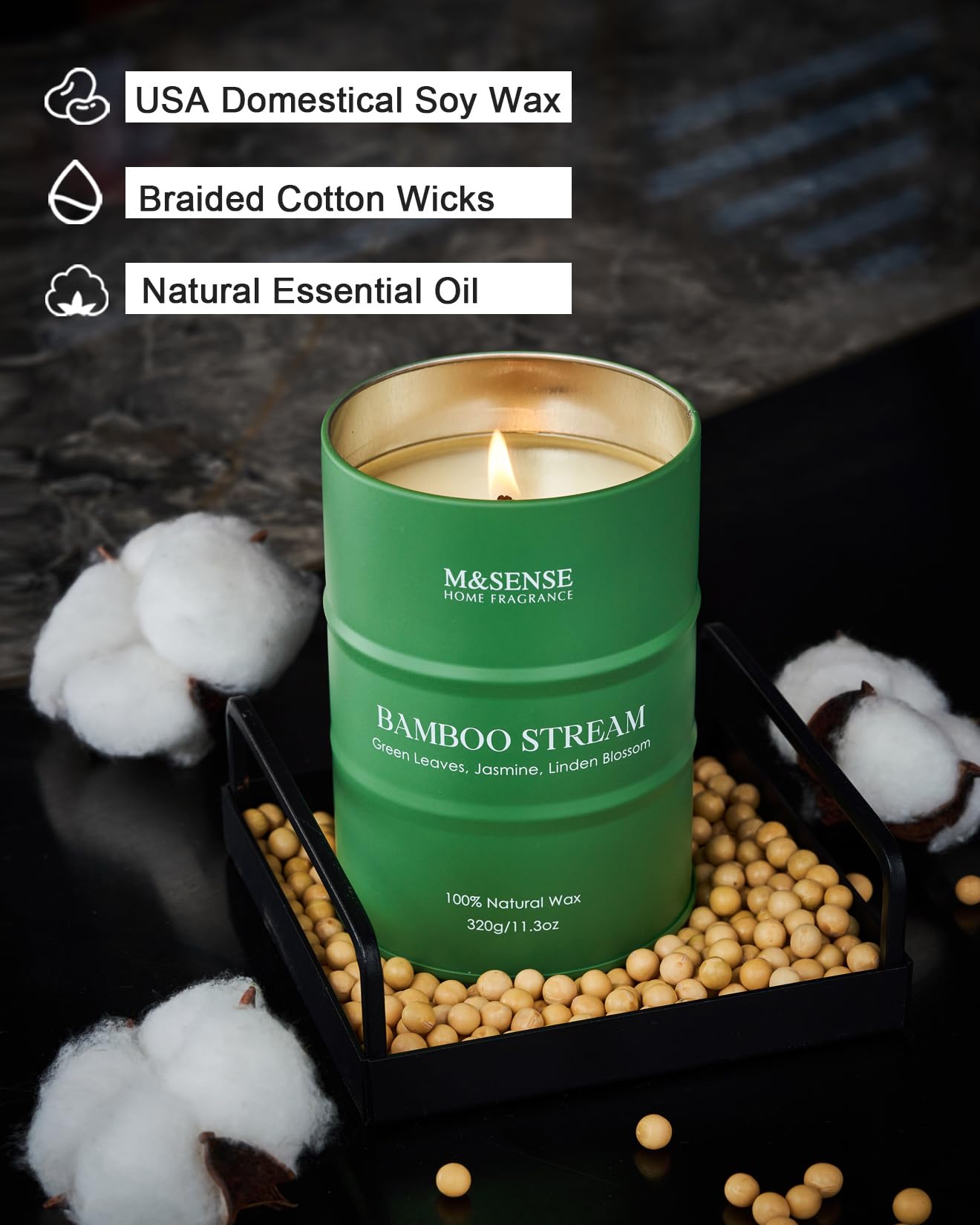 Bougie parfumée M&SENSE Bamboo sur décor intérieur zen et apaisant.